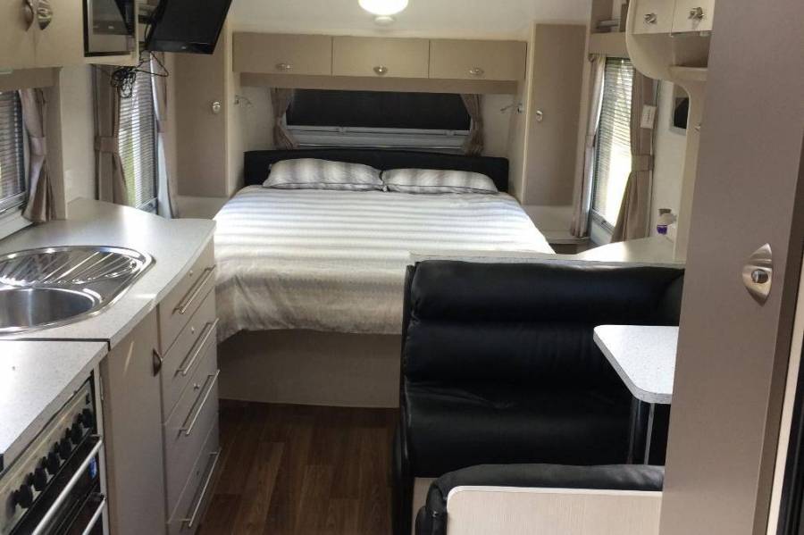 Used 2013 Nova Vita 21' Semi Off Road Van caravan for sale in Toowoomba ...